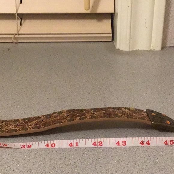 ⬇️Price Drop⬇️NWOT Brown tone jewelled belt - Picture 6 of 6